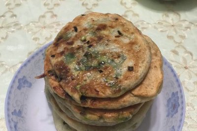 自制韭菜餡餅的做法_【圖解】自制韭菜餡餅怎么做如何做好吃_自制韭菜餡餅家常做法大全_上帝寵er_豆果美食